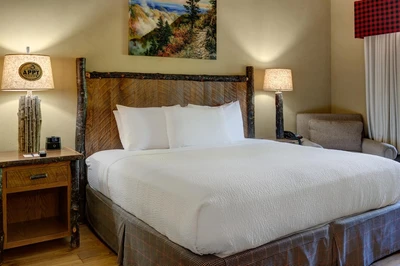 Appy Lodge guest room