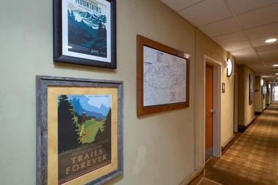 The Appy Lodge Gatlinburg art