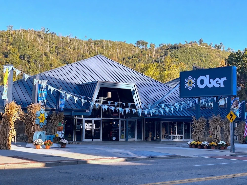 Ober Gatlinburg sign and building