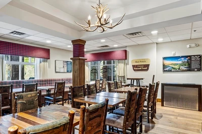 Appy Lodge lobby