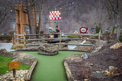 Ripley's Davy Crockett Mini-golf