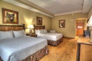 2 Queens room in The Appy Lodge hotel in Gatlinburg